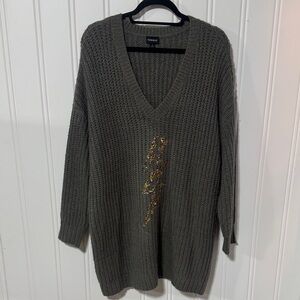 Torrid Pullover Tunic Sweater w/ Embroidered Lightening Bolt size 2